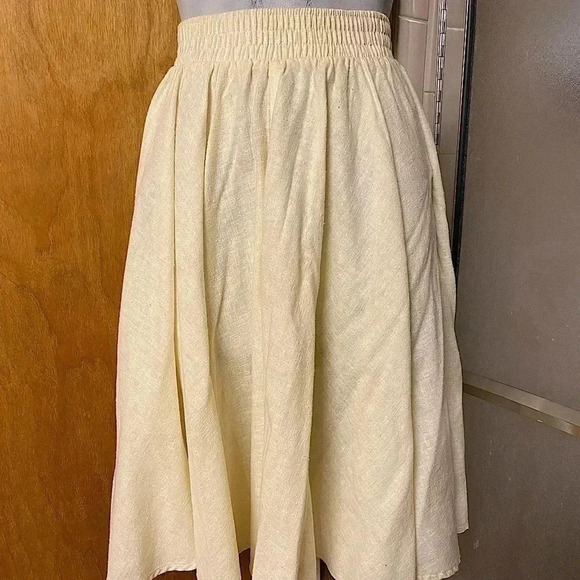 Nifty Vintage Flowy Skirt - Picture 1 of 9